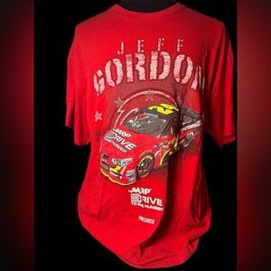Jeff Gordon NASCAR “Drive to End Hunger” Graphic Tee – Size 2XL